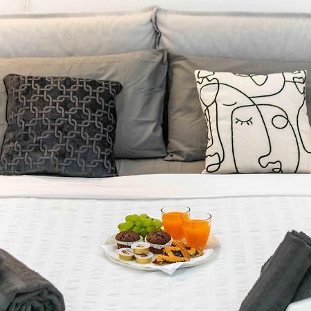 Duomo In 8 Stops Suite Deluxe Loft Милан Экстерьер фото