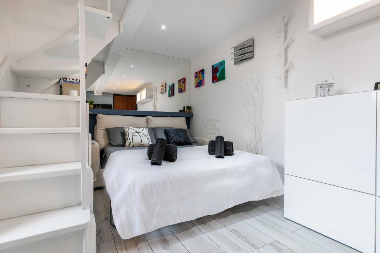 Duomo In 8 Stops Suite Deluxe Loft Милан Экстерьер фото