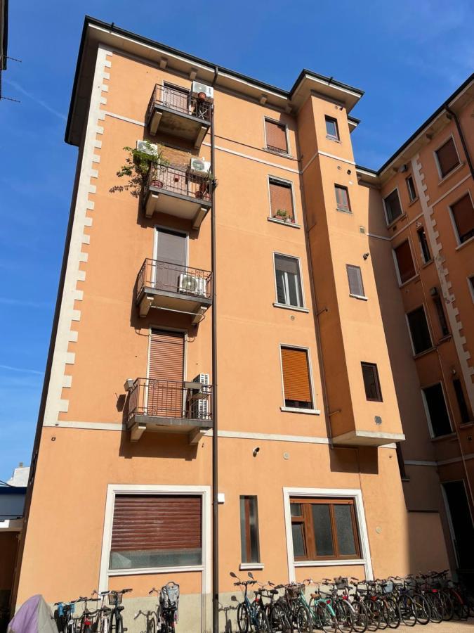 Duomo In 8 Stops Suite Deluxe Loft Милан Экстерьер фото